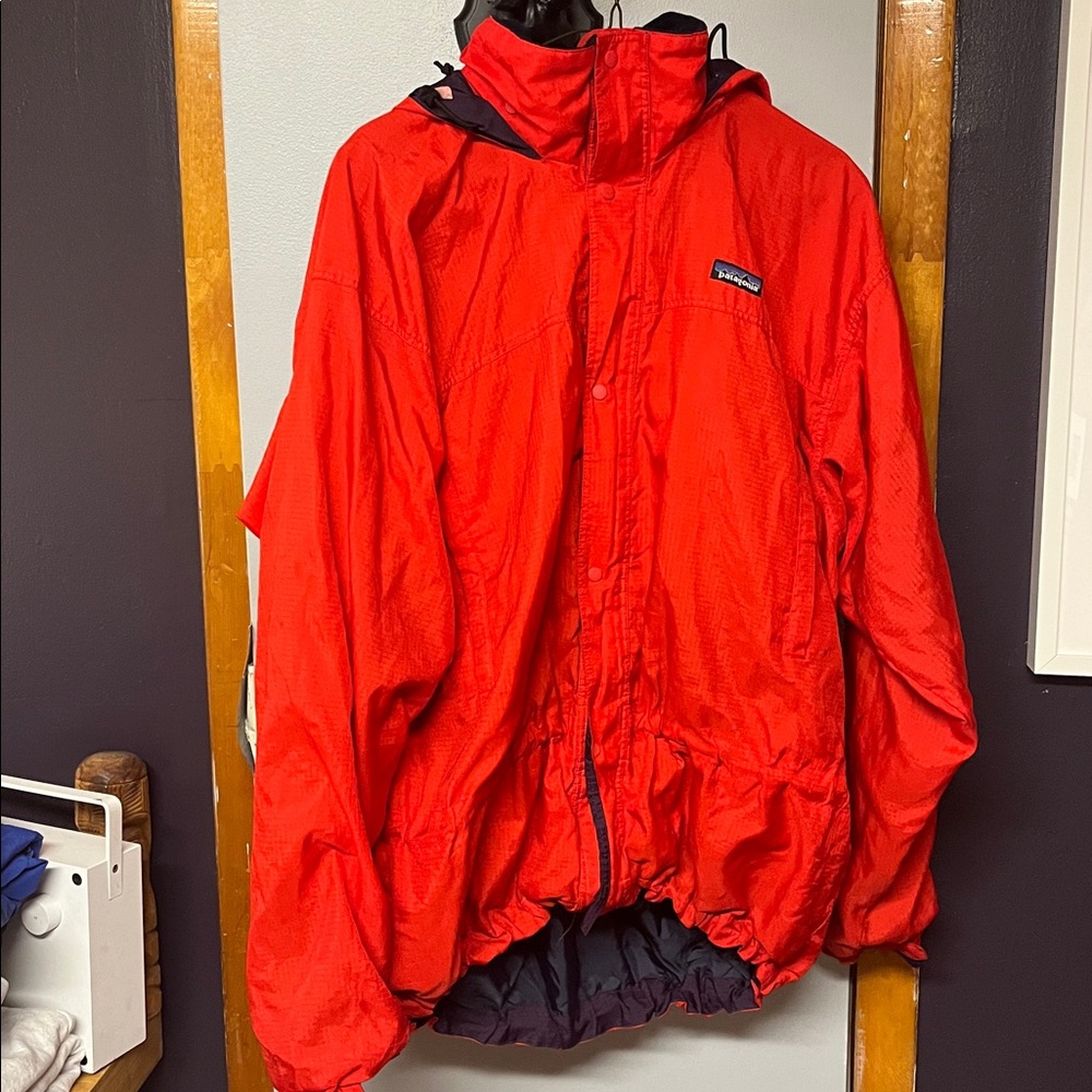 Vintage late 80’s early 90’s Patagonia Bright Red Outdoor Jacket